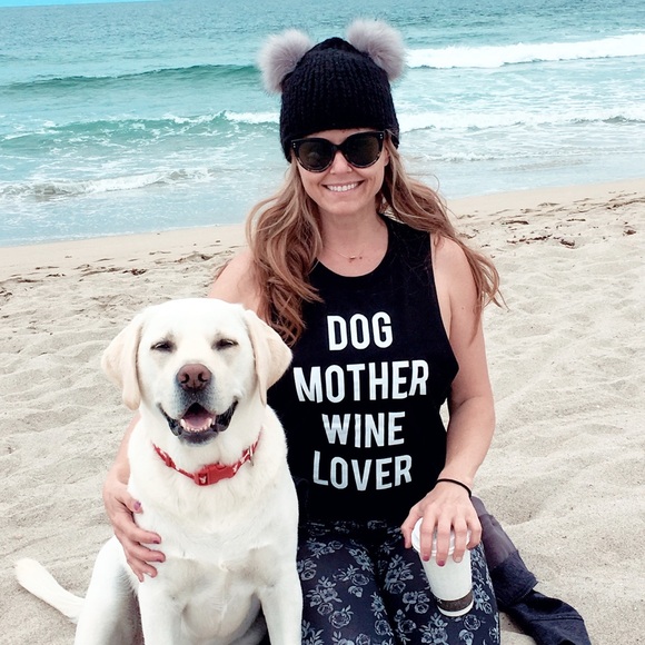 Posh Ambassador who loves 👗👙👠👡👢👟🧣👛🕶🎒🍸 - Picture 3 of 5